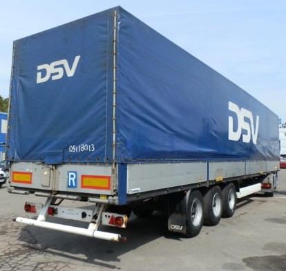 Бортовой полуприцеп Krone SD 442449